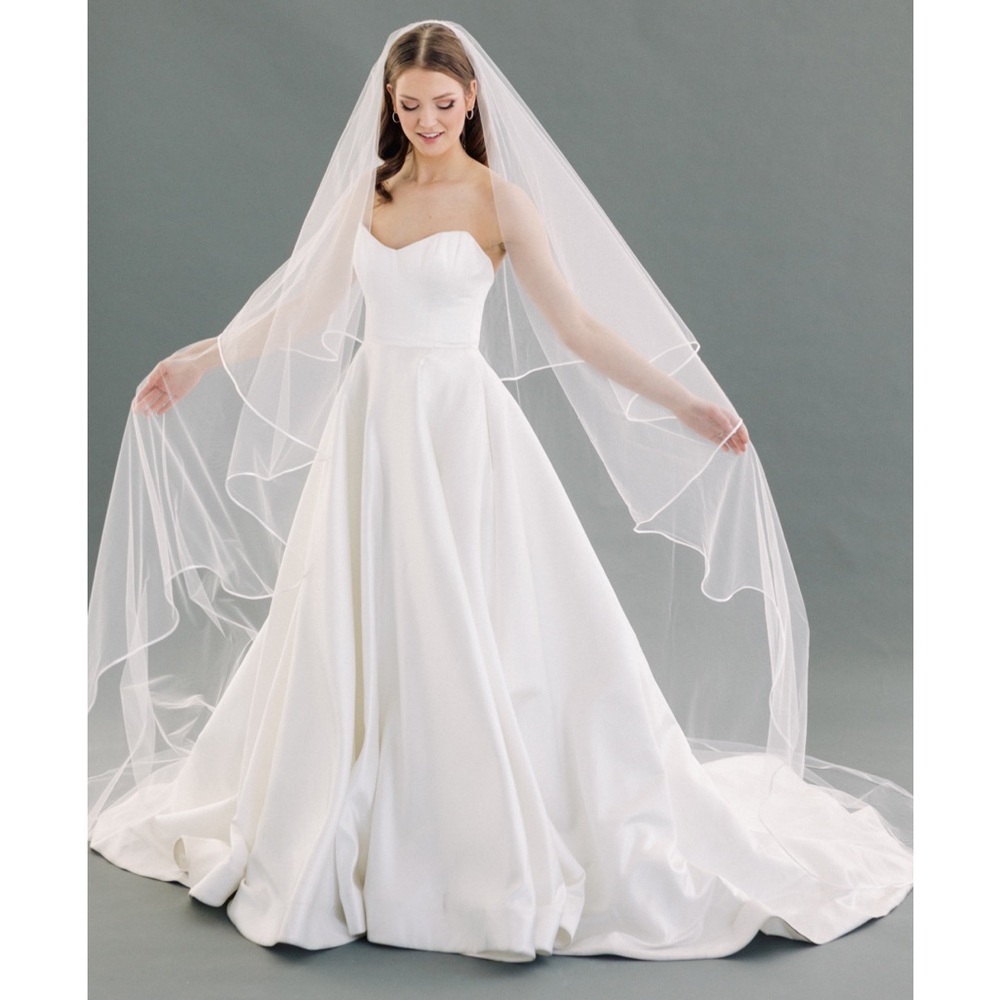 Toni Federici Je T’aime Cathedral Veil | Light Ivory - Picture 2 of 11